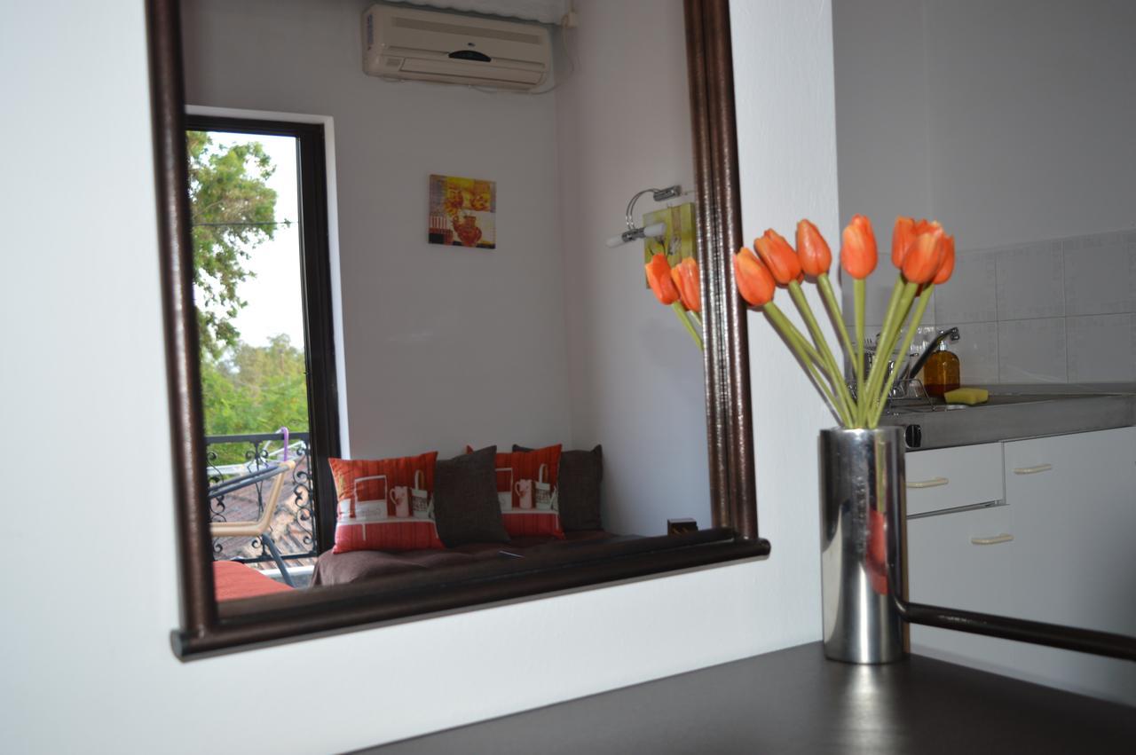 Nancy Rooms Skala Kallonis Exterior photo